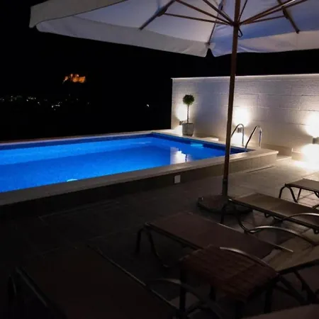 Trogrli - With Balcony And Sea View Hvar Town