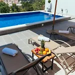 Trogrli - With Balcony And Sea View *