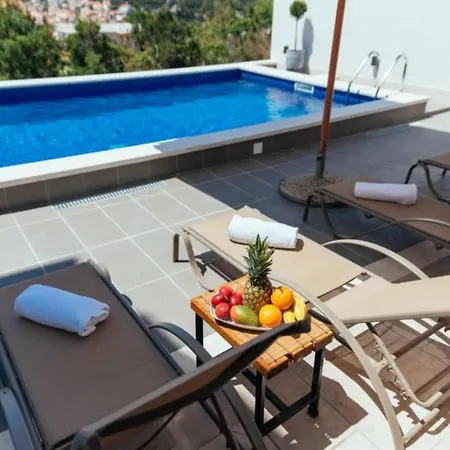 Trogrli - With Balcony And Sea View *