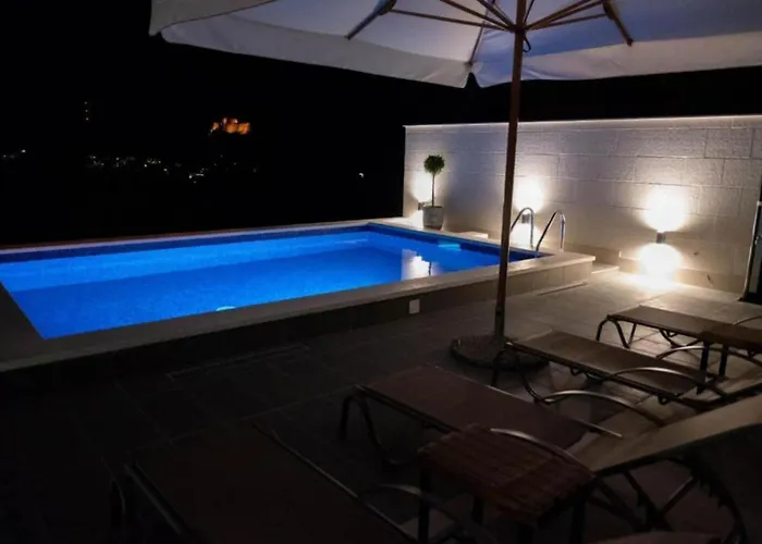 Trogrli - With Balcony And Sea View Hvar Town